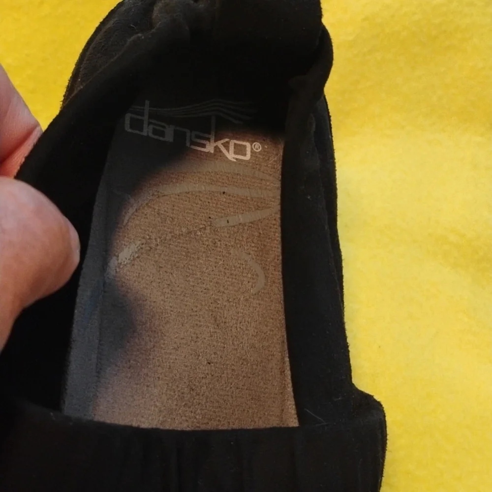 Dansko Black Slippers Minimalist Comfort